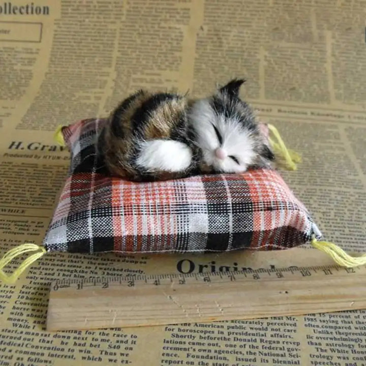 4PetsOnly Simulation Cat Plush Cushion - Decorative, Pet-Safe Ornament
