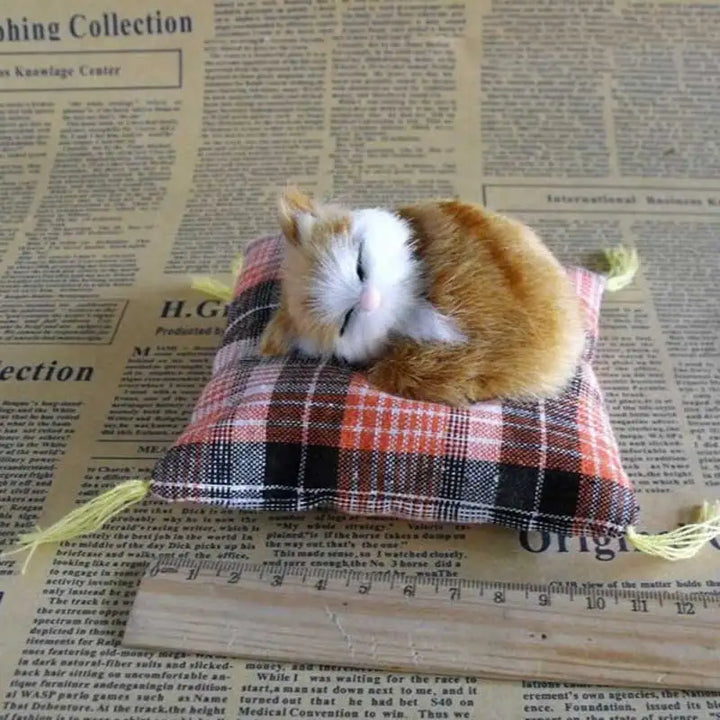 4PetsOnly Simulation Cat Plush Cushion - Decorative, Pet-Safe Ornament